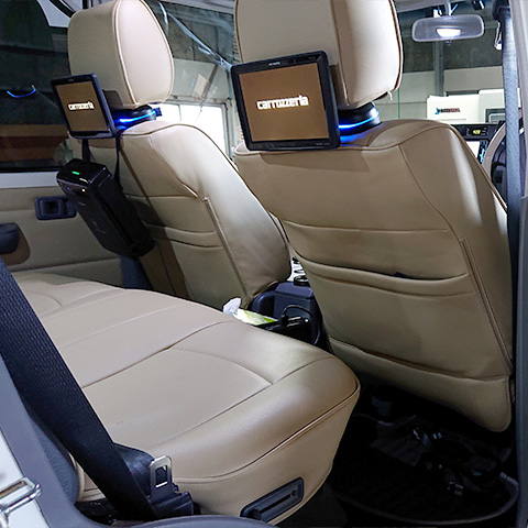 TOYOTA ランドクルーザー70